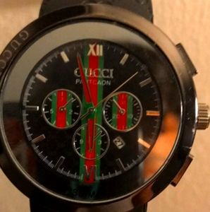 Gucci watch Pantcaon